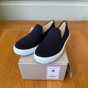 Rothy's The Kid's Sneaker in deep navy, size 2